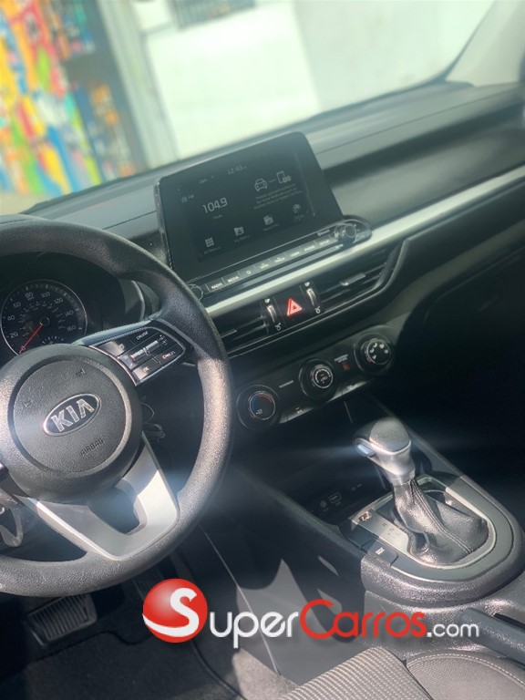 2020 Kia Forte LXS — foto 7 / 8