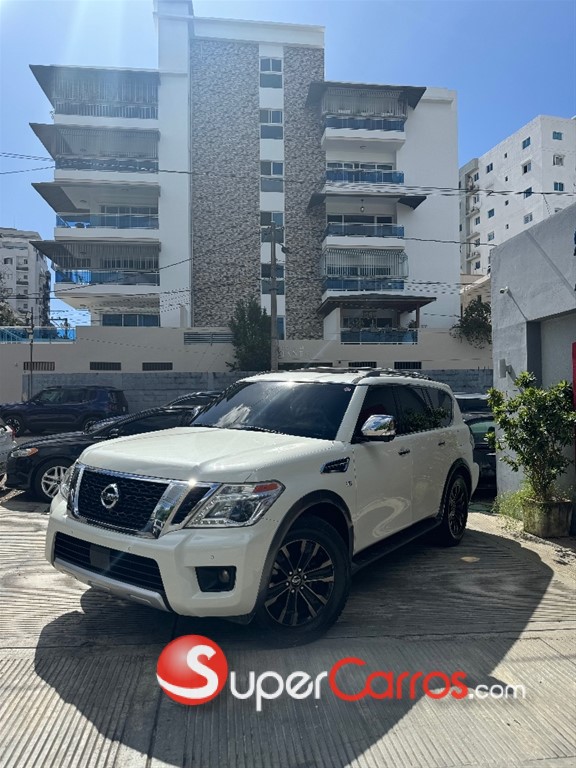 2017 Nissan Armada PLATINUM — foto 2 / 12