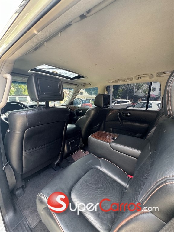 2017 Nissan Armada PLATINUM — foto 10 / 12