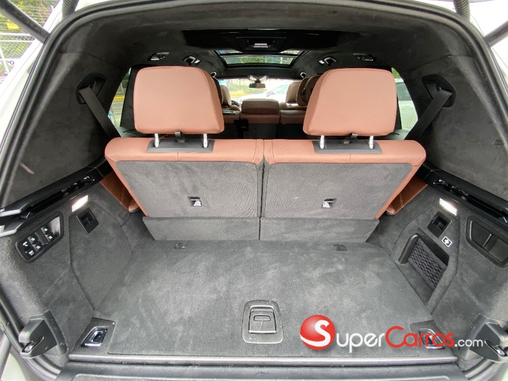 2022 BMW X 7 xDrive 40i Mpackage — foto 5 / 12