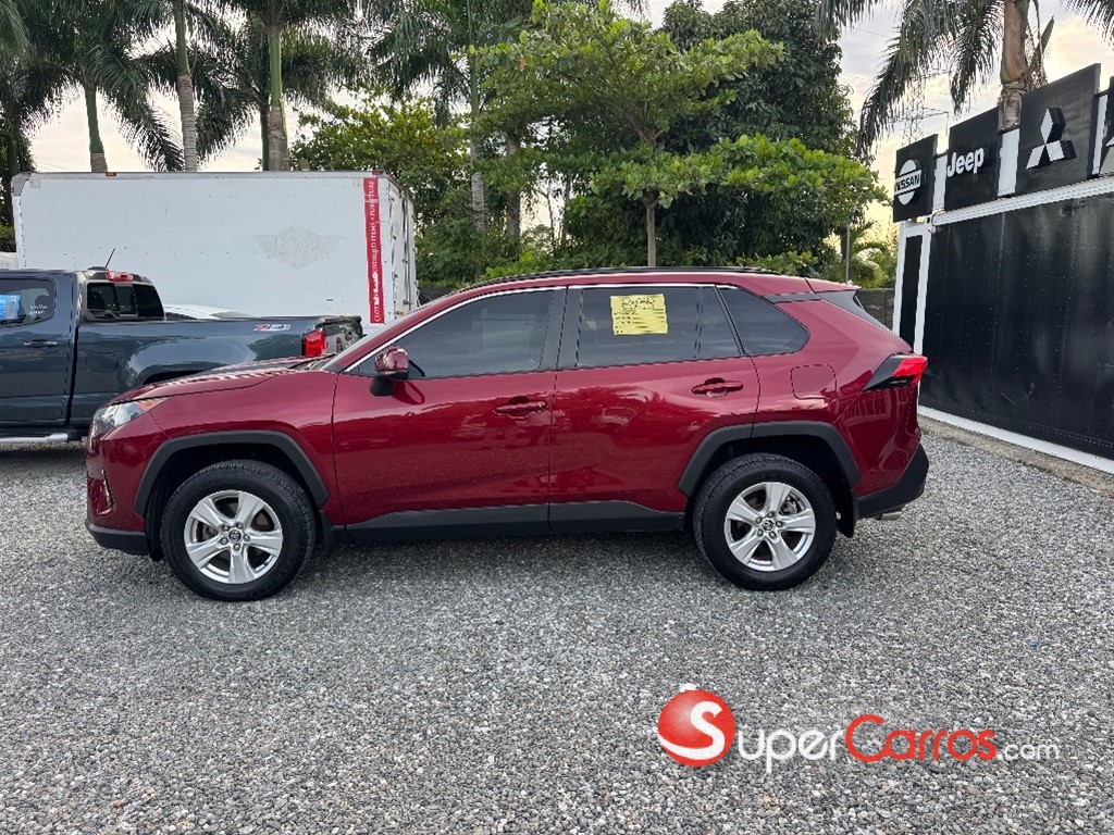 2021 Toyota RAV4 LE — foto 4 / 11