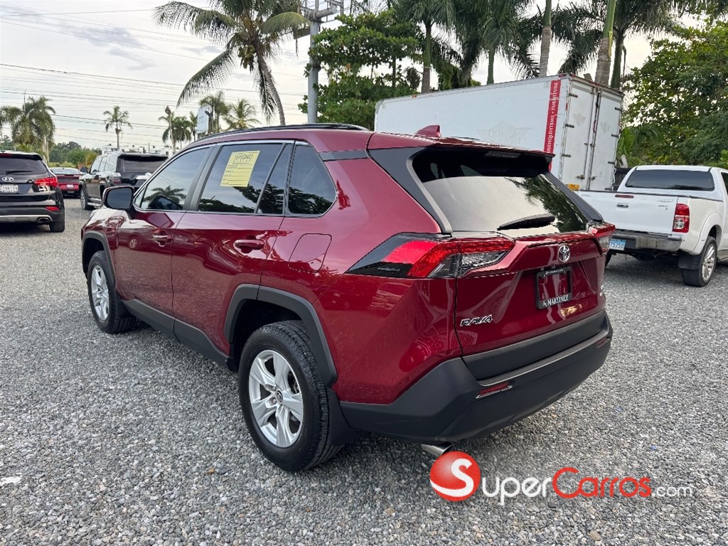 2021 Toyota RAV4 LE — foto 5 / 11