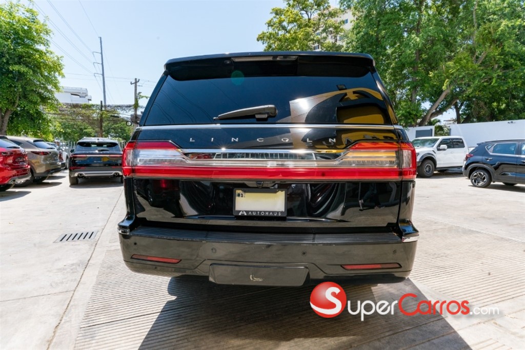 2021 Lincoln Navigator LONG — foto 3 / 10