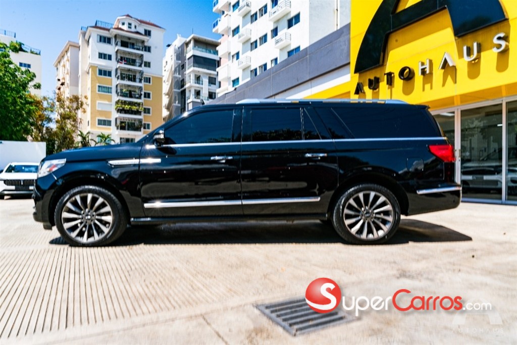 2021 Lincoln Navigator LONG — foto 4 / 10