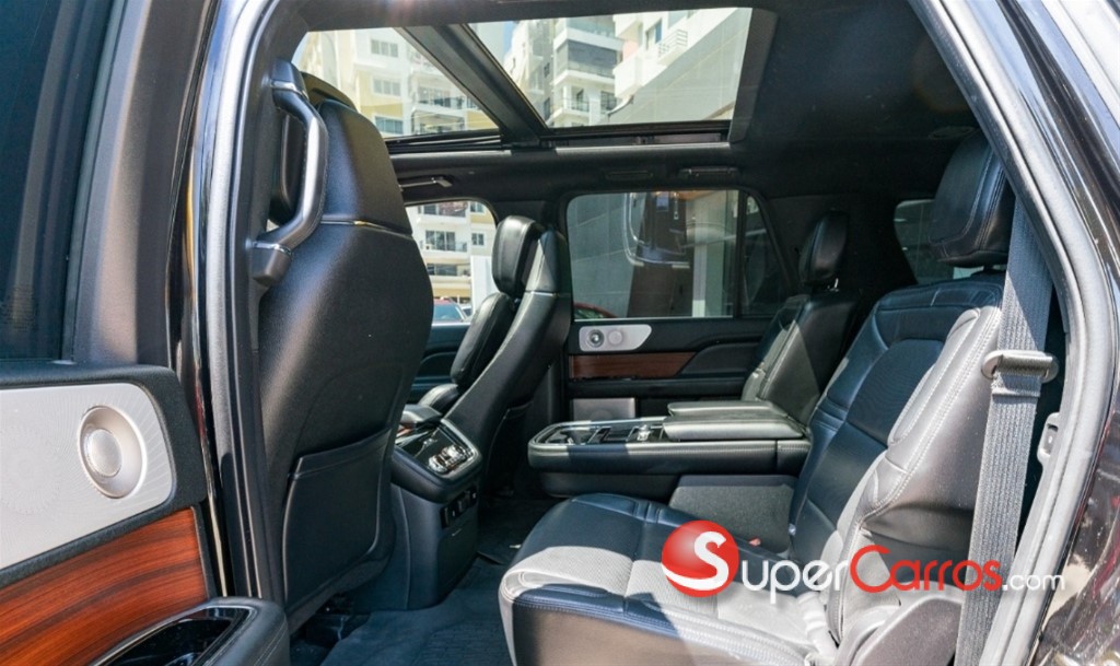 2021 Lincoln Navigator LONG — foto 10 / 10