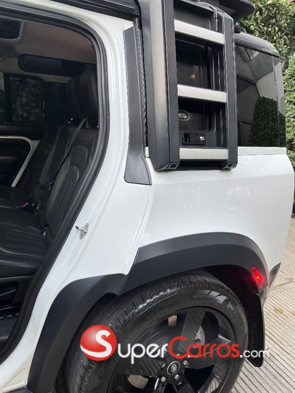 2020 Land Rover Defender P400 — foto 9 / 12