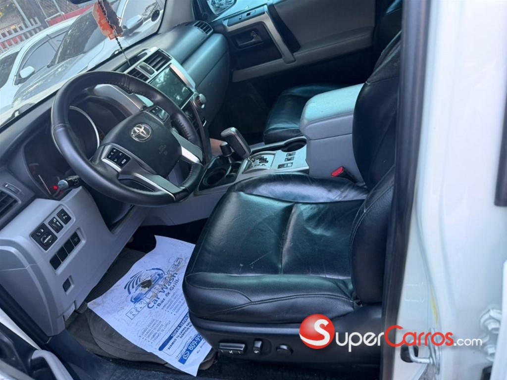 2011 Toyota 4 Runner Limited — foto 2 / 7