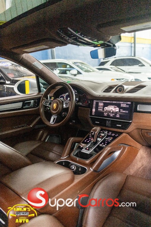 2021 Porsche Cayenne Turbo — foto 9 / 12