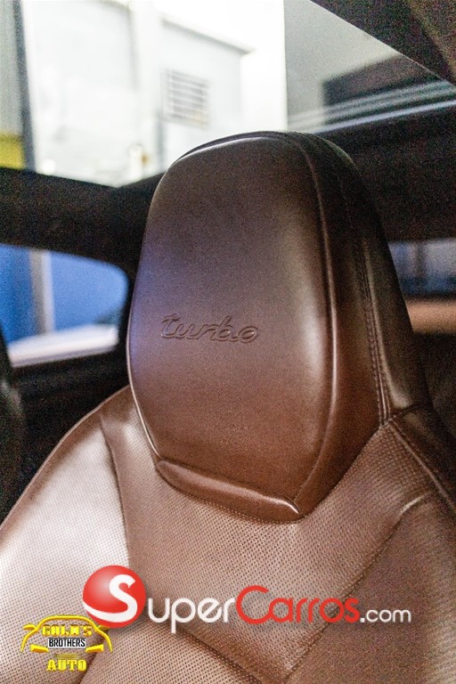 2021 Porsche Cayenne Turbo — foto 10 / 12
