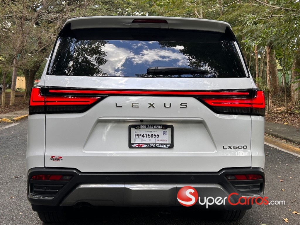 2022 Lexus LX 600 Luxury — foto 4 / 10