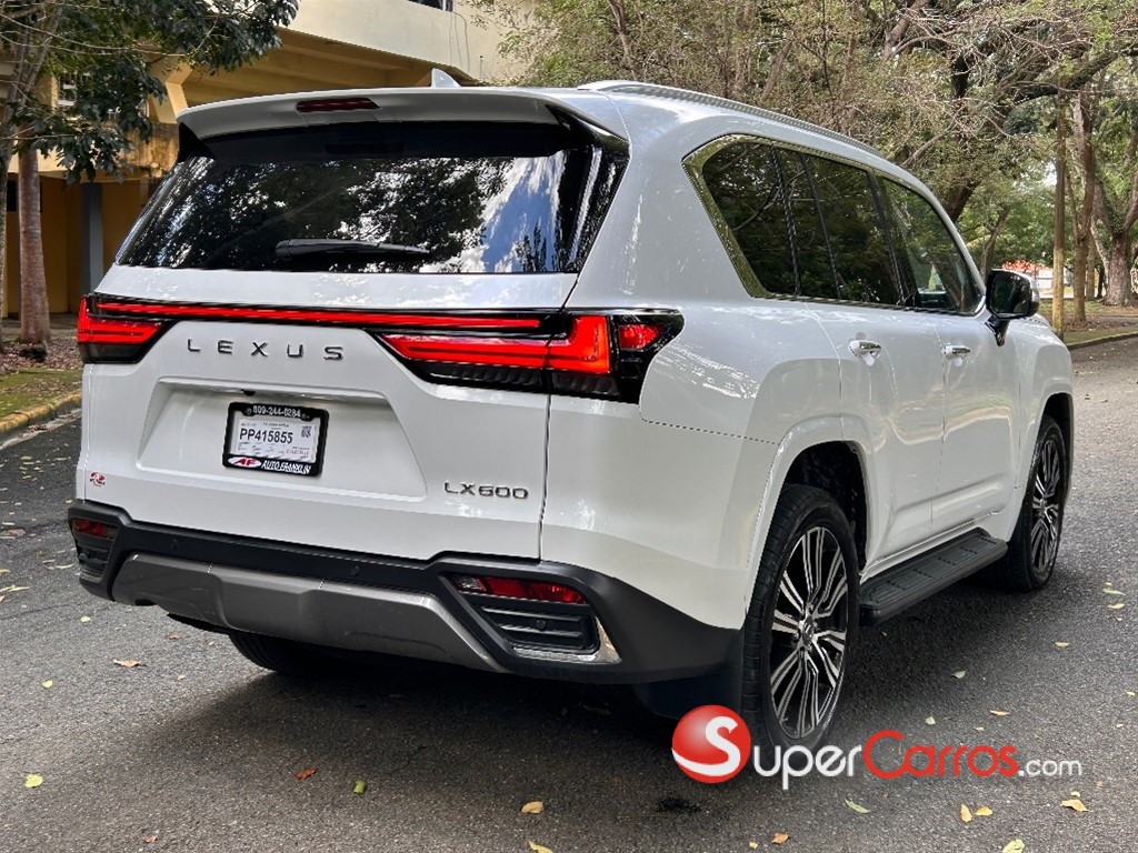 2022 Lexus LX 600 Luxury — foto 6 / 10