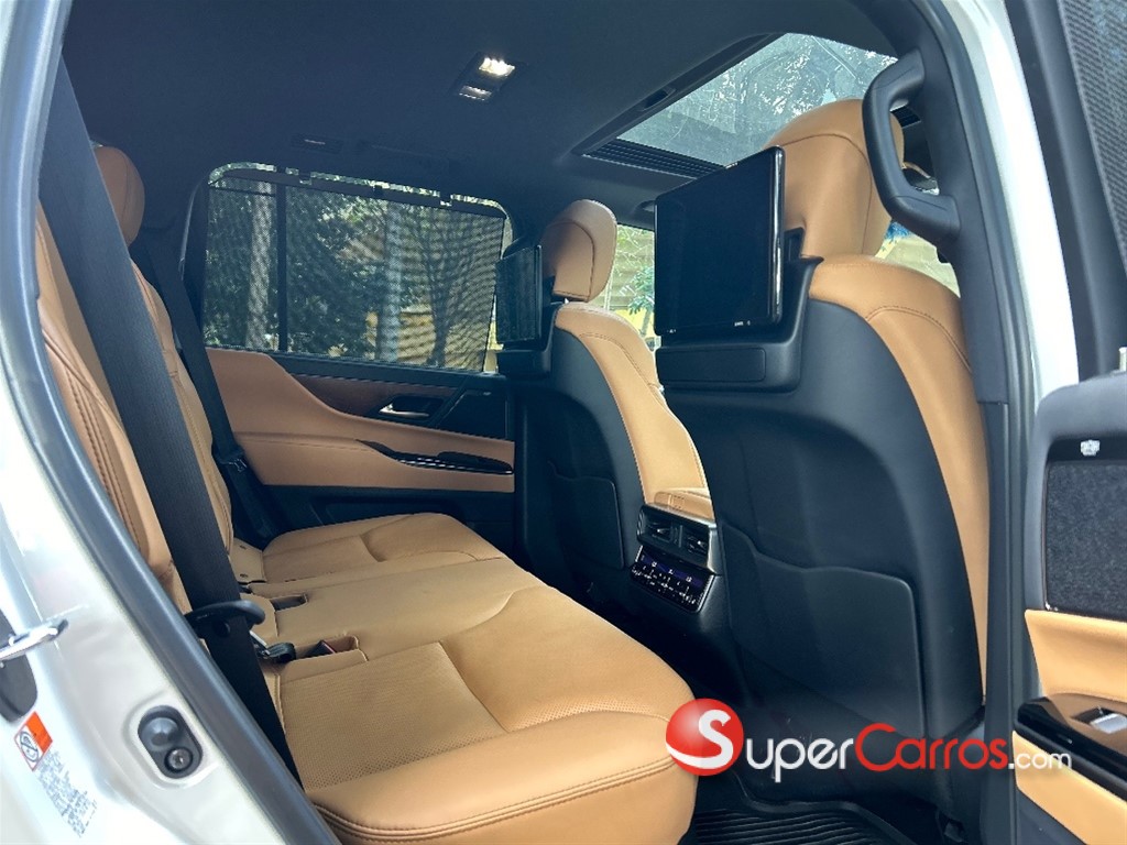 2022 Lexus LX 600 Luxury — foto 8 / 10