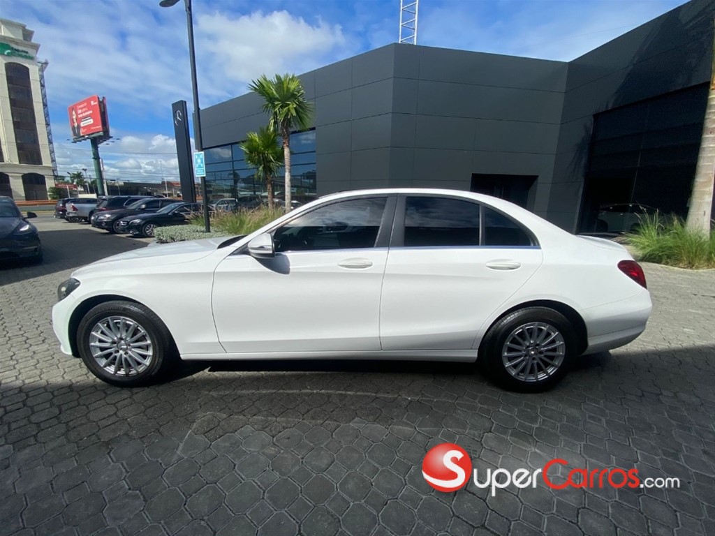 2015 Mercedes-Benz Clase C 250 — foto 2 / 12