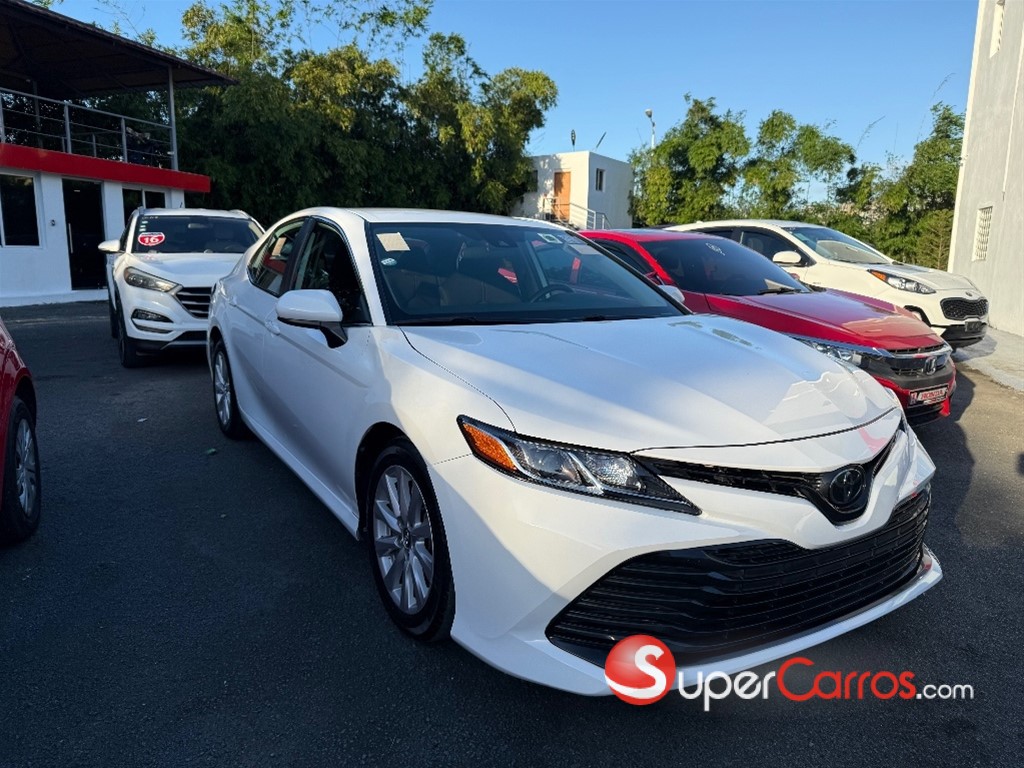 2020 Toyota Camry LE