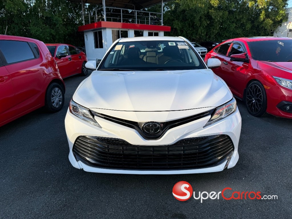 2020 Toyota Camry LE — foto 3 / 8