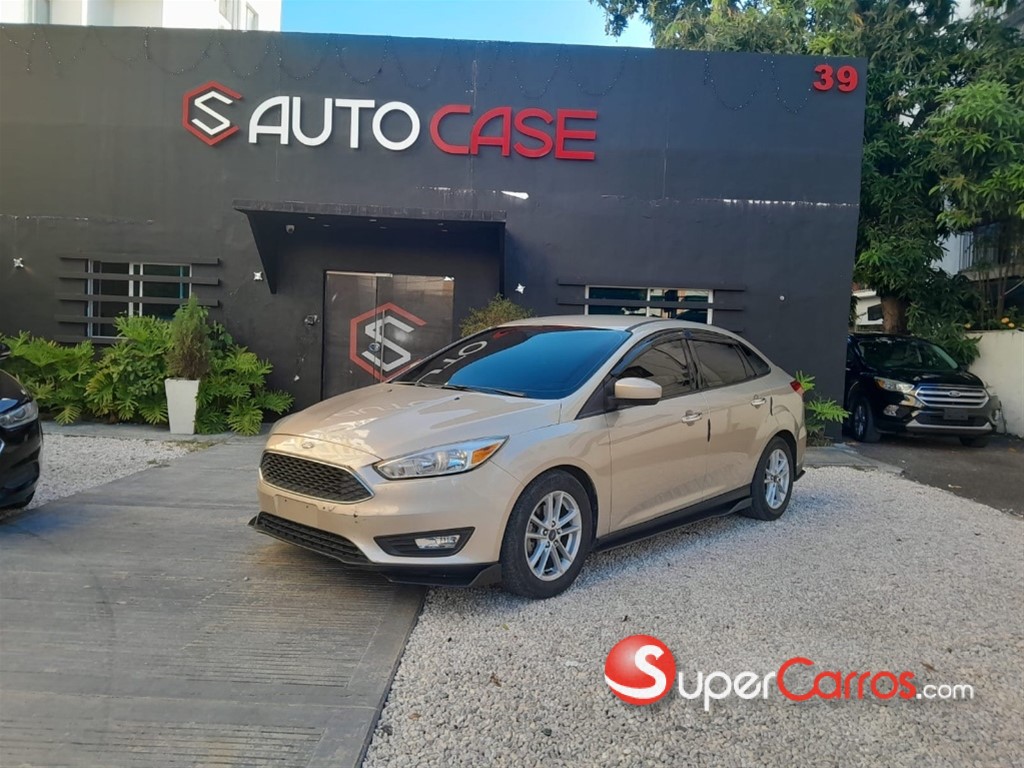 2018 Ford Focus SE — foto 4 / 6