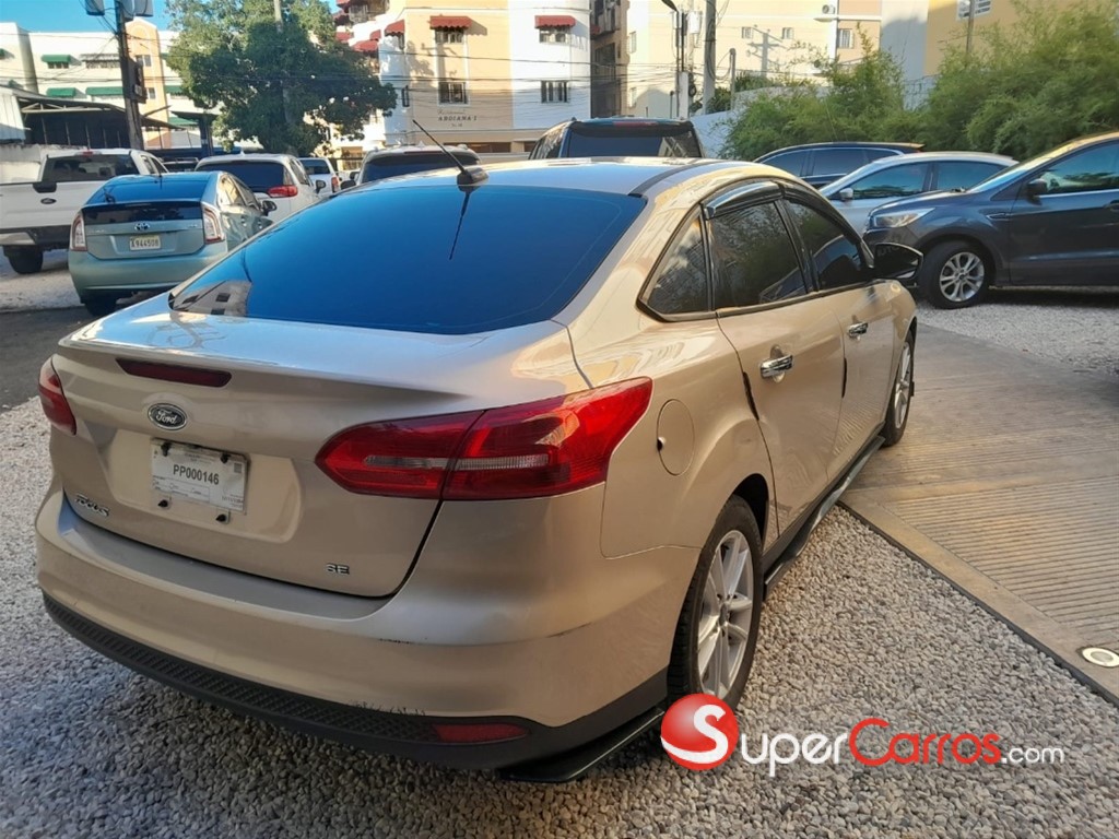 2018 Ford Focus SE — foto 5 / 6