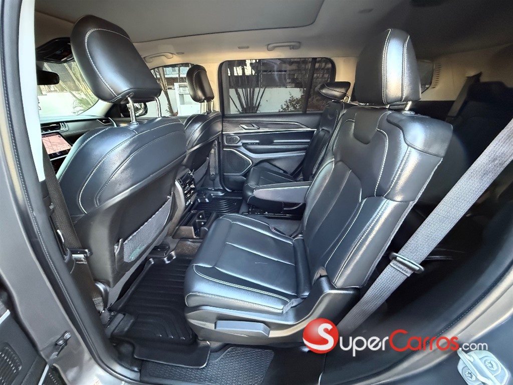 2021 Jeep Grand Cherokee L Limited — foto 7 / 12
