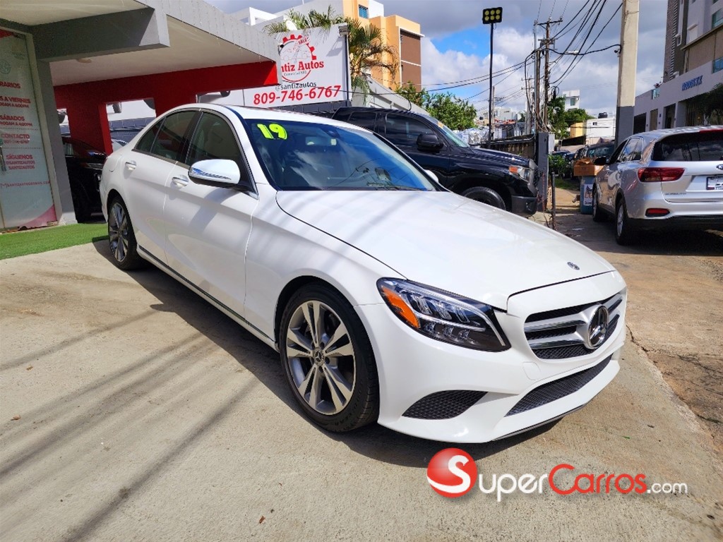 2019 Mercedes-Benz Clase C 300 — foto 3 / 10