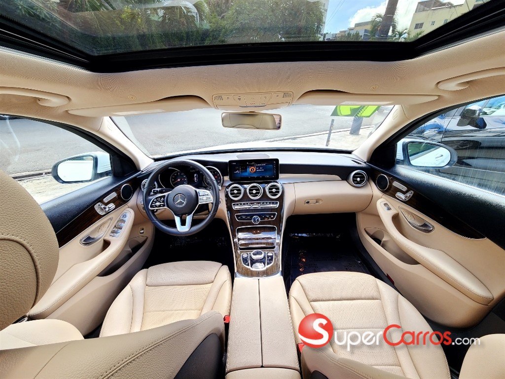 2019 Mercedes-Benz Clase C 300 — foto 9 / 10