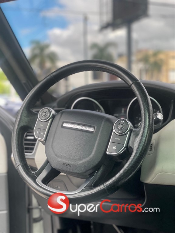 2016 Land Rover Range Rover HSE — foto 7 / 8