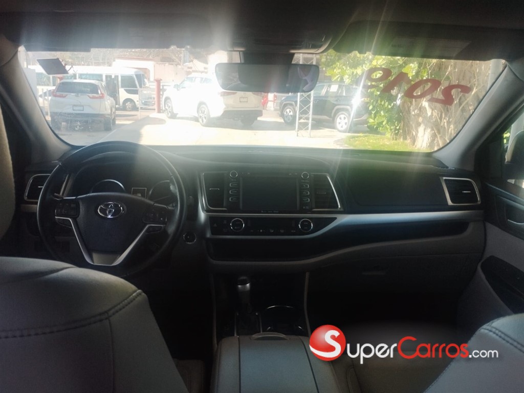 2019 Toyota Highlander XLE — foto 5 / 9