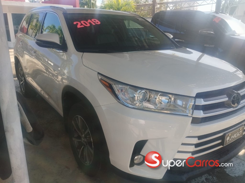 2019 Toyota Highlander XLE — foto 8 / 9