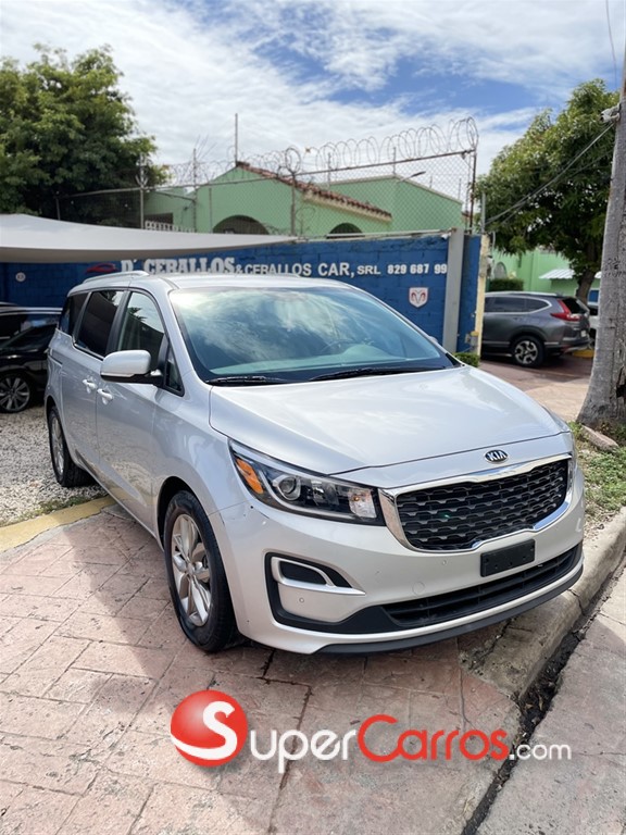 2020 Kia Sedona EX — foto 2 / 10