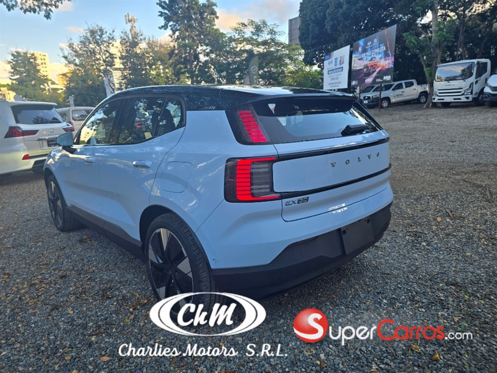 2025 Volvo EX30 — foto 3 / 12