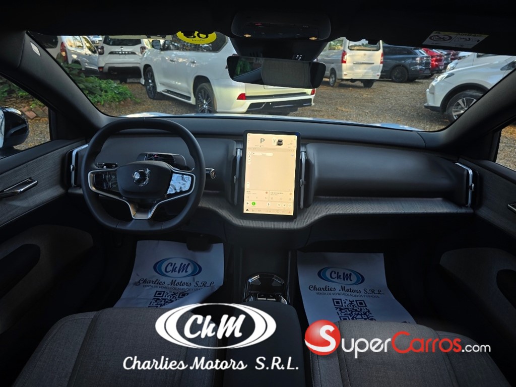 2025 Volvo EX30 — foto 11 / 12