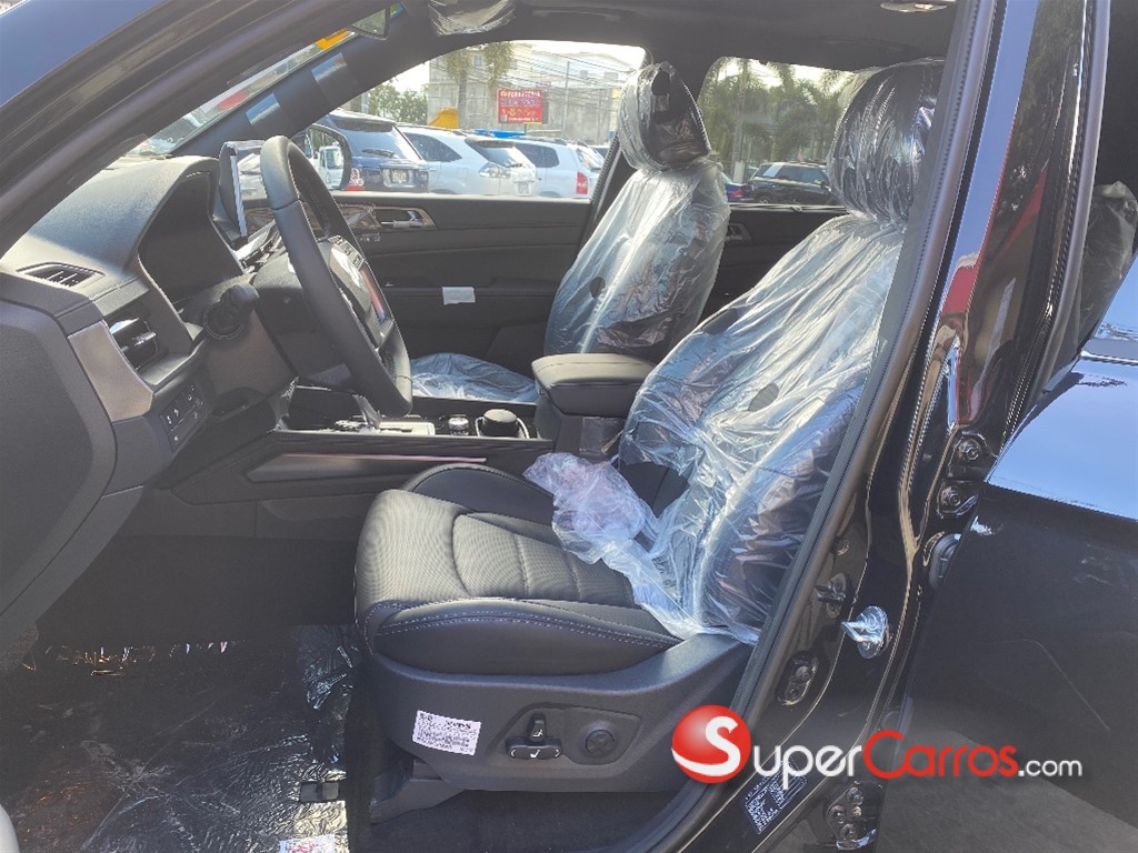 2025 KGM Rexton LIMITED — foto 7 / 9