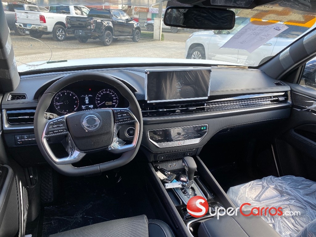 2025 KGM Rexton LIMITED — foto 8 / 9