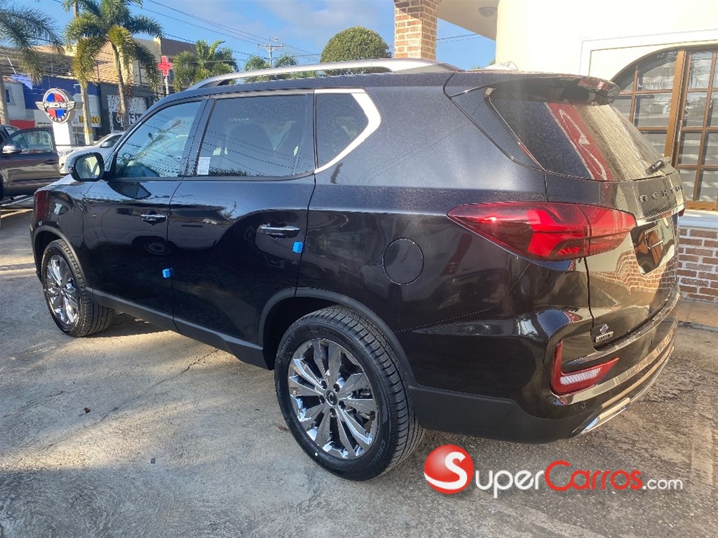 2025 KGM Rexton URBAN — foto 2 / 11