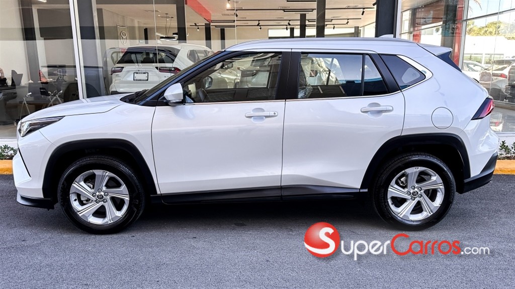 2026 Toyota Yaris Cross Full — foto 11 / 12