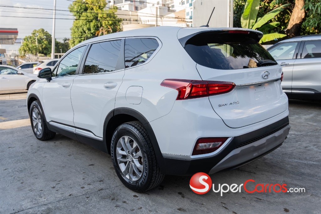 2019 Hyundai Santa Fe SE — foto 3 / 12