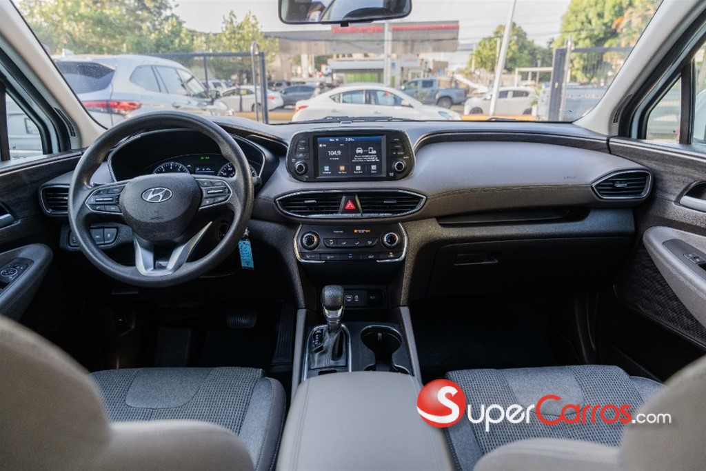 2019 Hyundai Santa Fe SE — foto 10 / 12