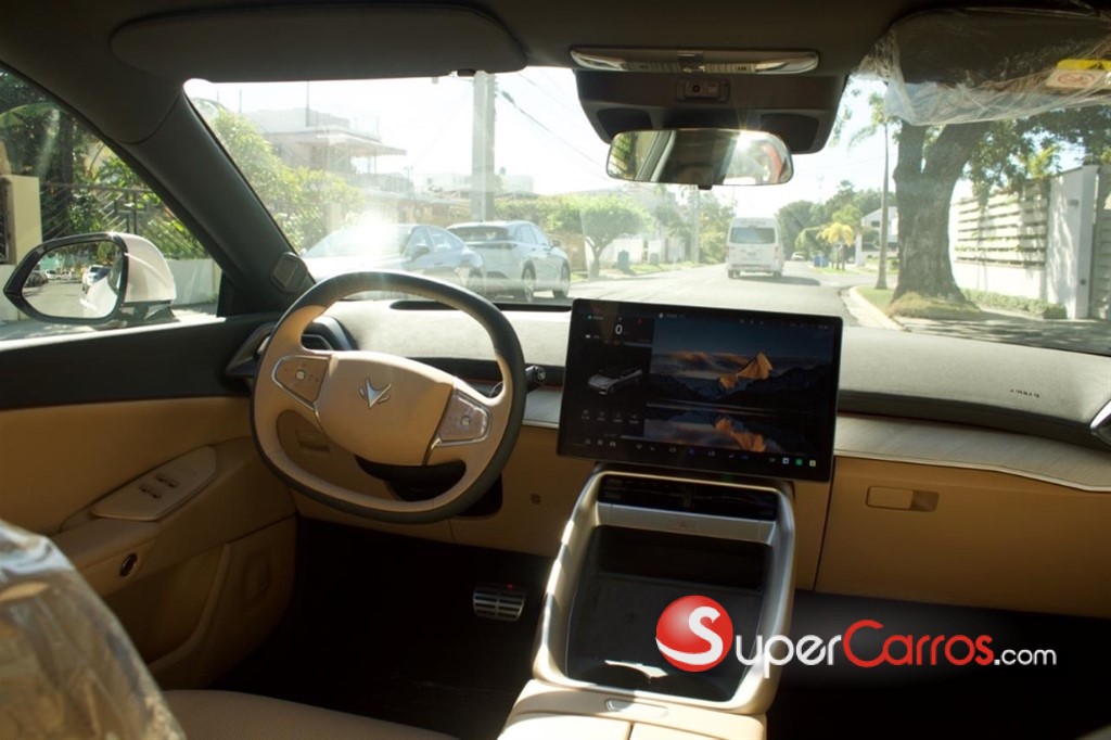 2024 Arcfox Alpha S5 — foto 6 / 8