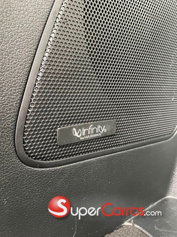 2020 Hyundai Santa Fe Limited — foto 4 / 12