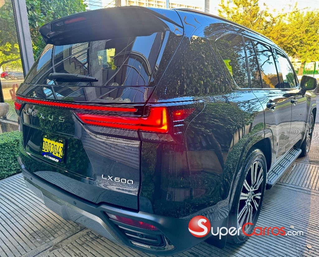 2024 Lexus LX 600 Luxury — foto 4 / 12