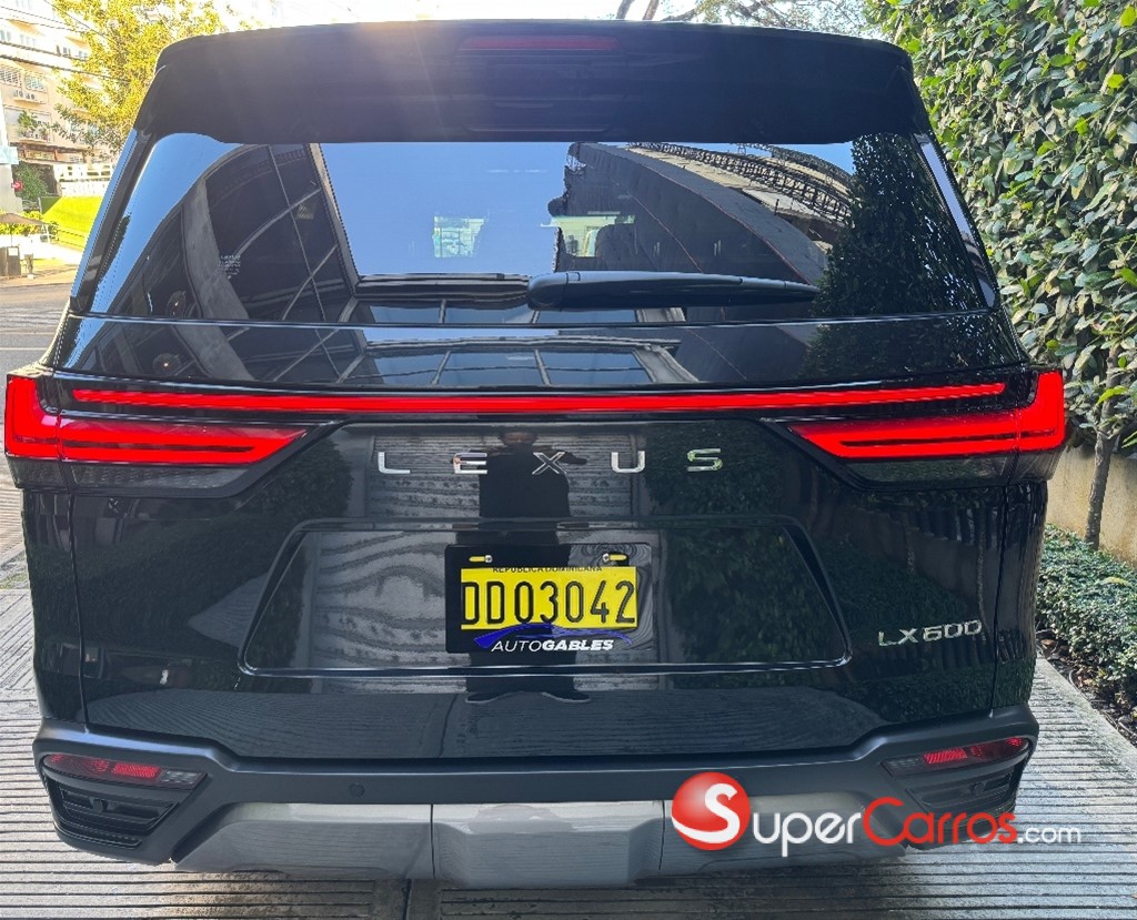 2024 Lexus LX 600 Luxury — foto 5 / 12