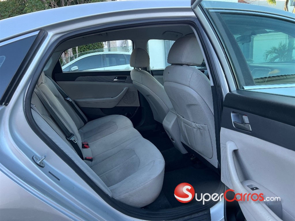 2019 Hyundai Sonata SE — foto 8 / 12