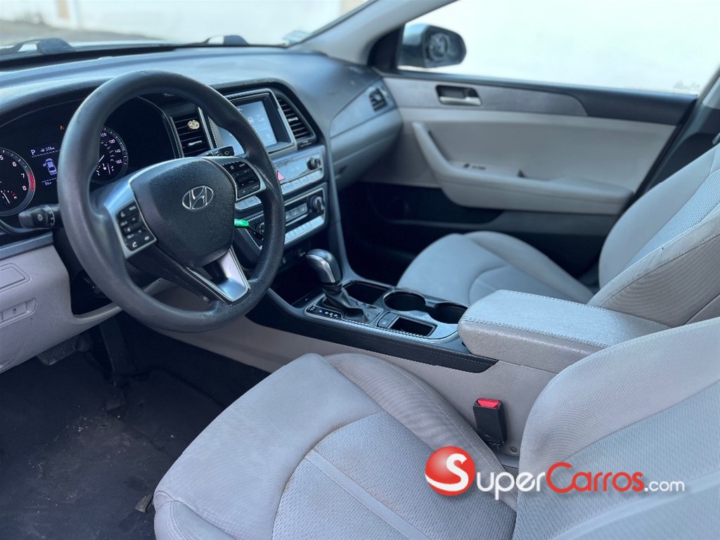 2019 Hyundai Sonata SE — foto 9 / 12