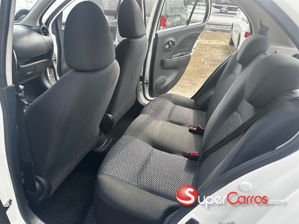 2020 Nissan March — foto 8 / 10