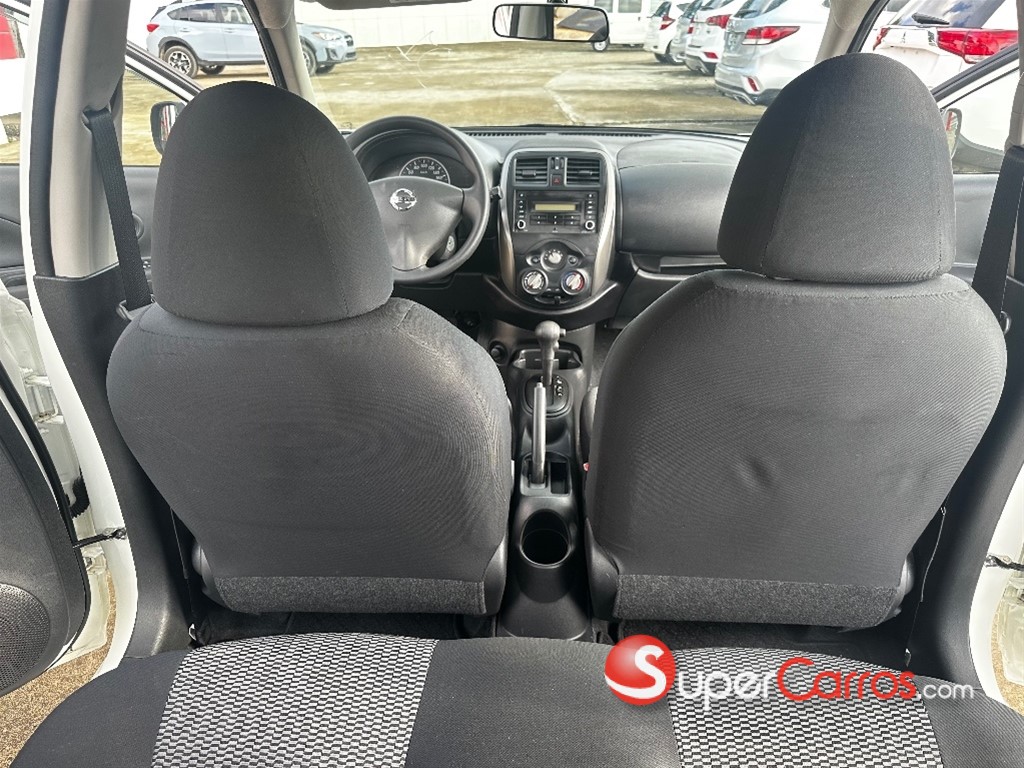 2020 Nissan March — foto 9 / 10