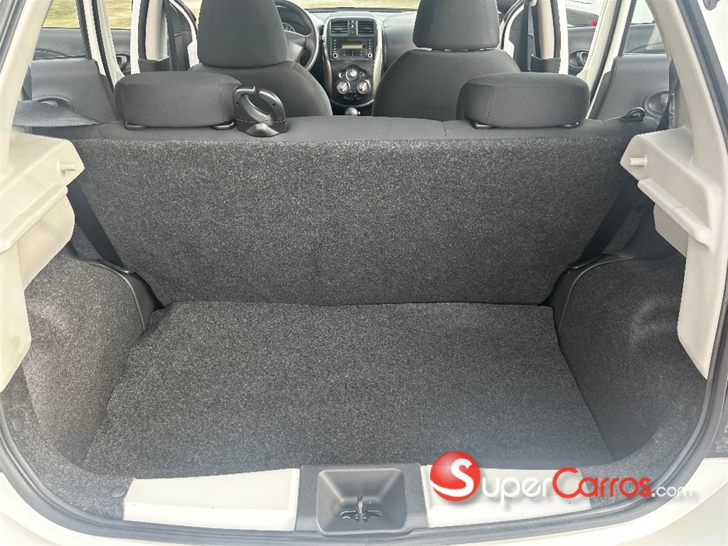 2020 Nissan March — foto 10 / 10