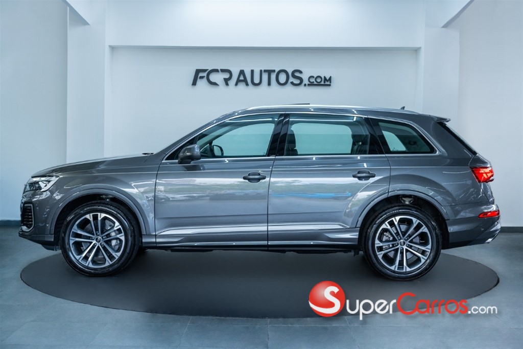 2025 Audi Q7 45 TFSI Quattro Design Plus — foto 4 / 12