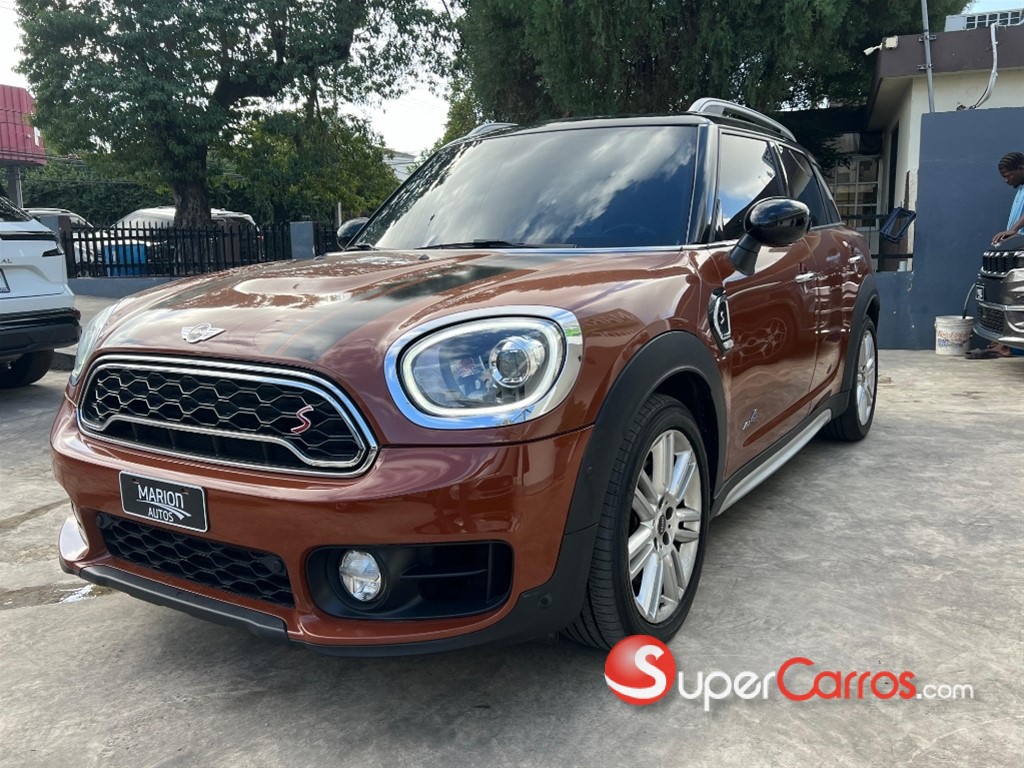 2018 Mini Cooper Countryman S ALL4 — foto 9 / 10