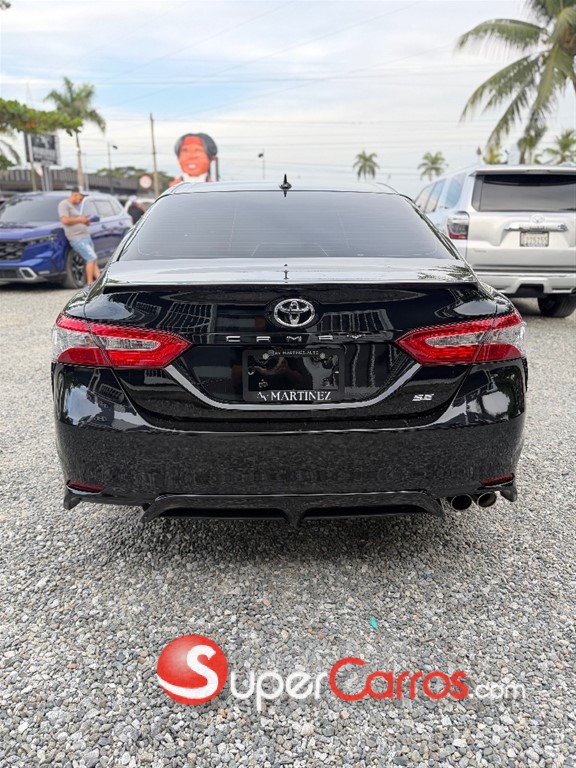 2020 Toyota Camry SE — foto 5 / 10