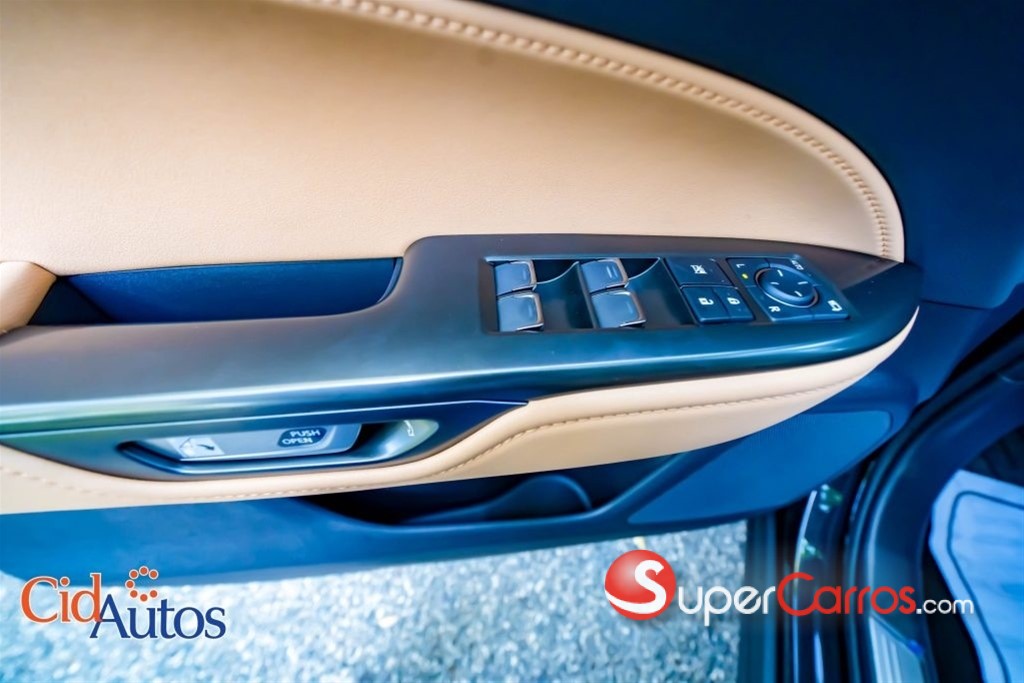 2026 Lexus NX 350 Hybrid — foto 5 / 12
