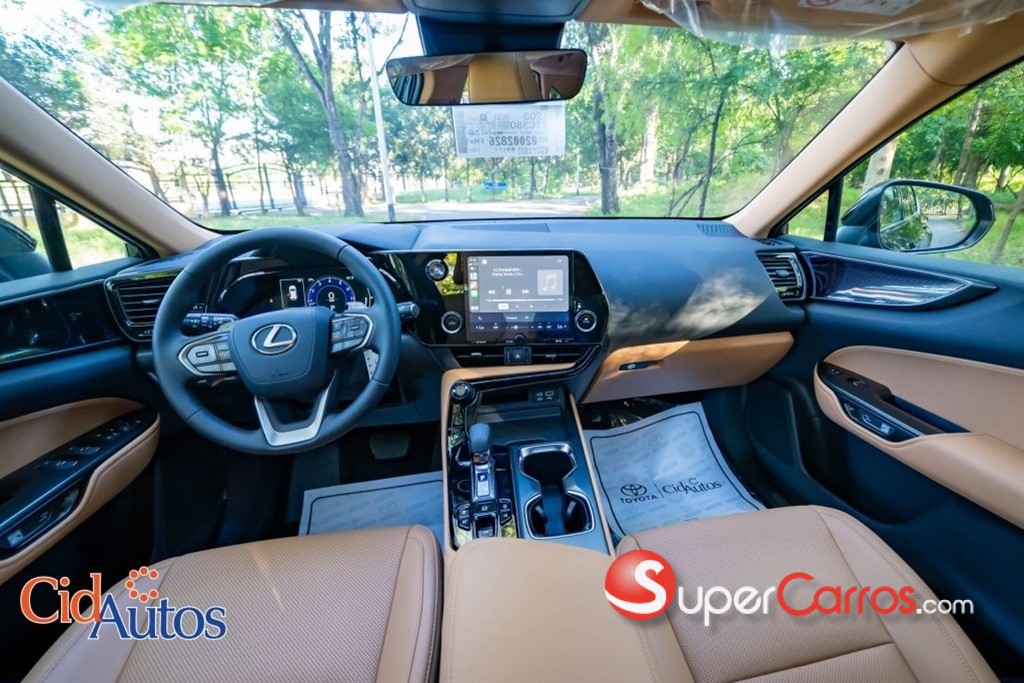 2026 Lexus NX 350 Hybrid — foto 10 / 12